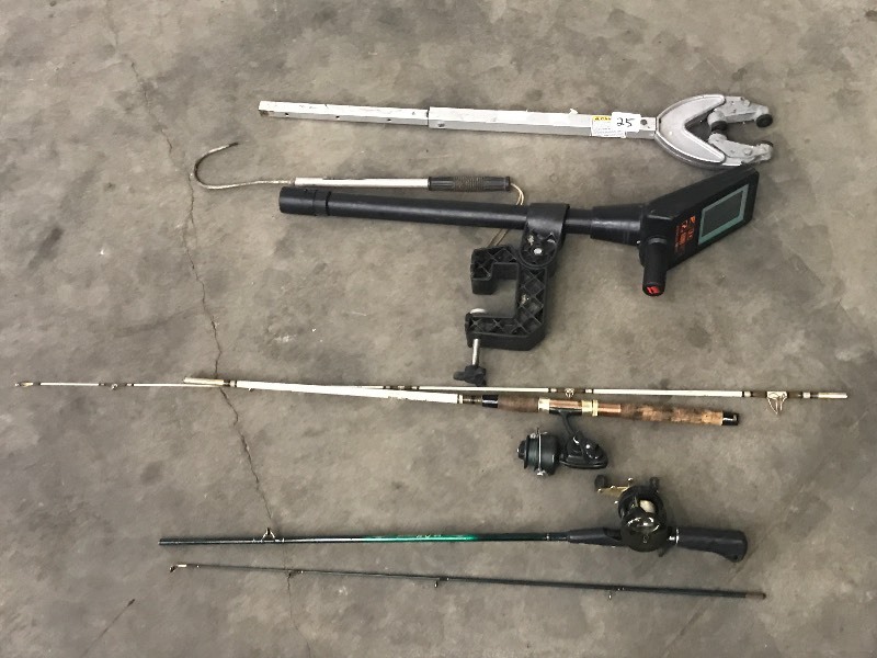 lot 25 image: Lot Of Clamp-On Locator, Fish Gaff...