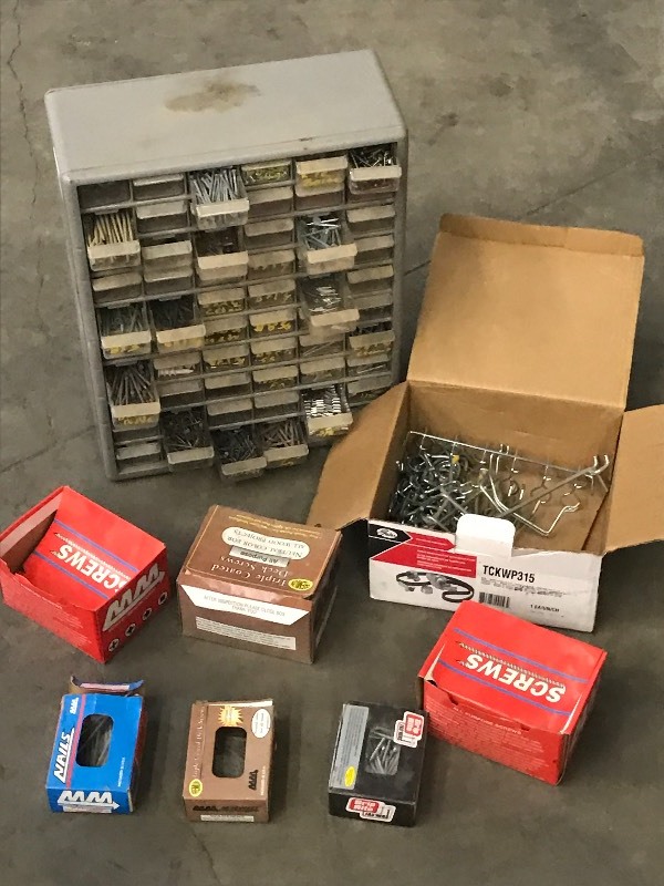 lot 27 image: Lot Of Assorted Nails & Screws, Bo...