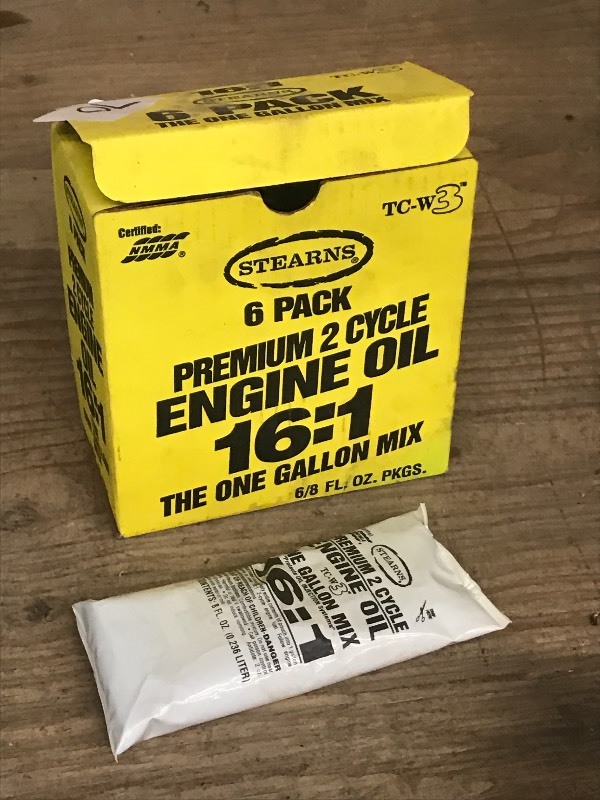 lot 70 image: (4) 68-Ounce Packets Of 2-Cycle En...