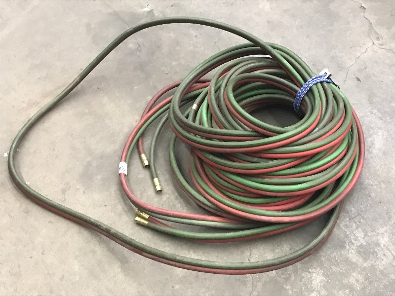 lot 84 image: Oxi-Acetylene Hose, 100ft ...