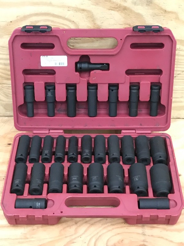 lot 48 image: Northern 29-Piece Metric & SAE Impa...