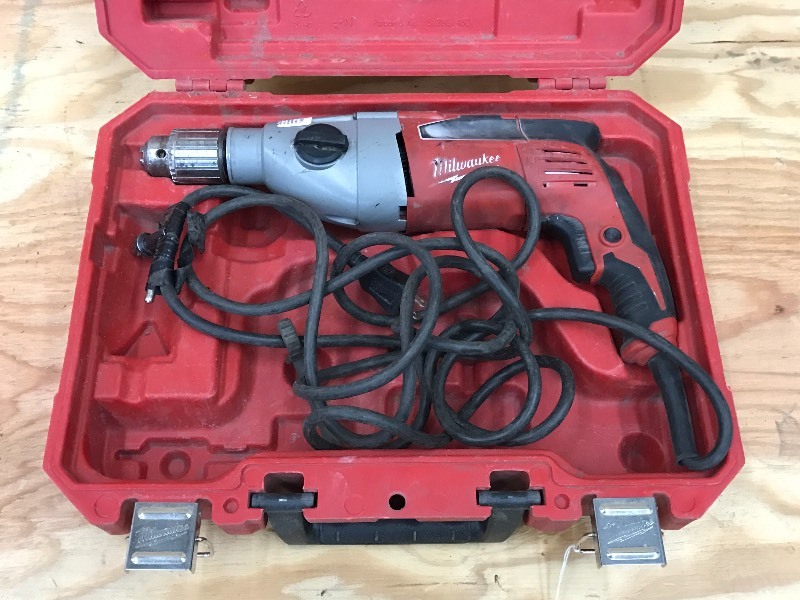lot 54 image: Milwaukee 5380-21 Heavy Duty 12 H...