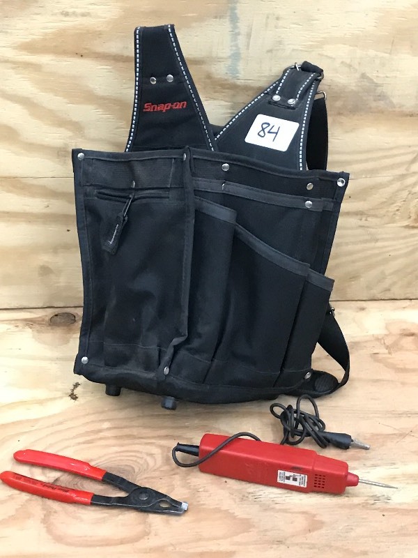 lot 84 image: Snap-On Tool Pouch With Blue-Point ...