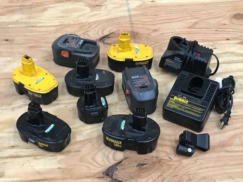 lot 85 image: Box Of Assorted DeWalt & Ridgid Bat...
