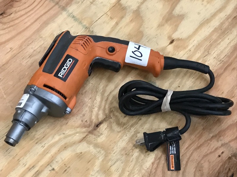 lot 104 image: Ridgid R6000-1 Drywall Screw Gun ...