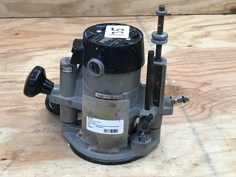 lot 135 image: Porter Cable 6902 Router, 115Volt ...