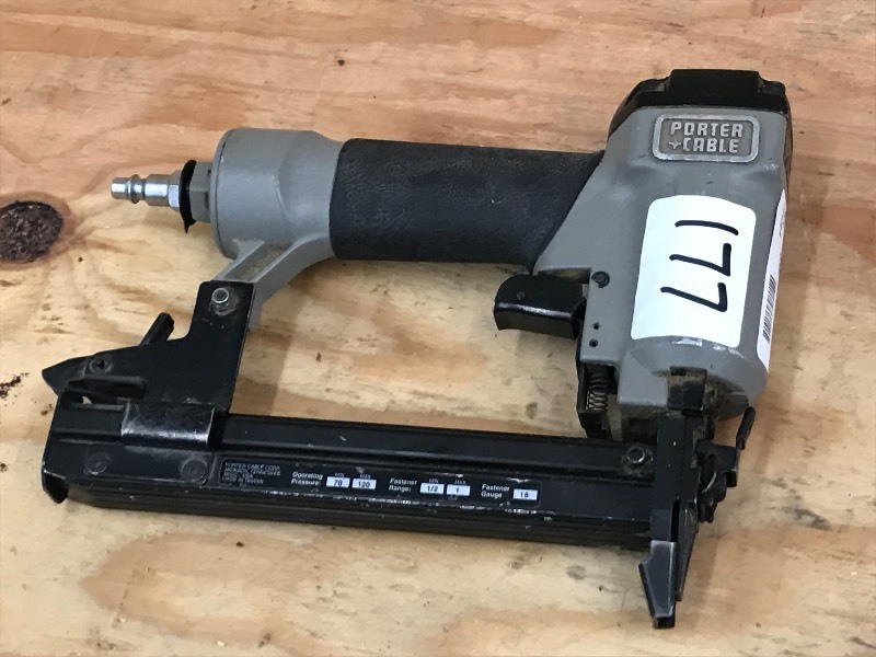 lot 177 image: Porter Cable NS100 Brad Nailer, 18-...