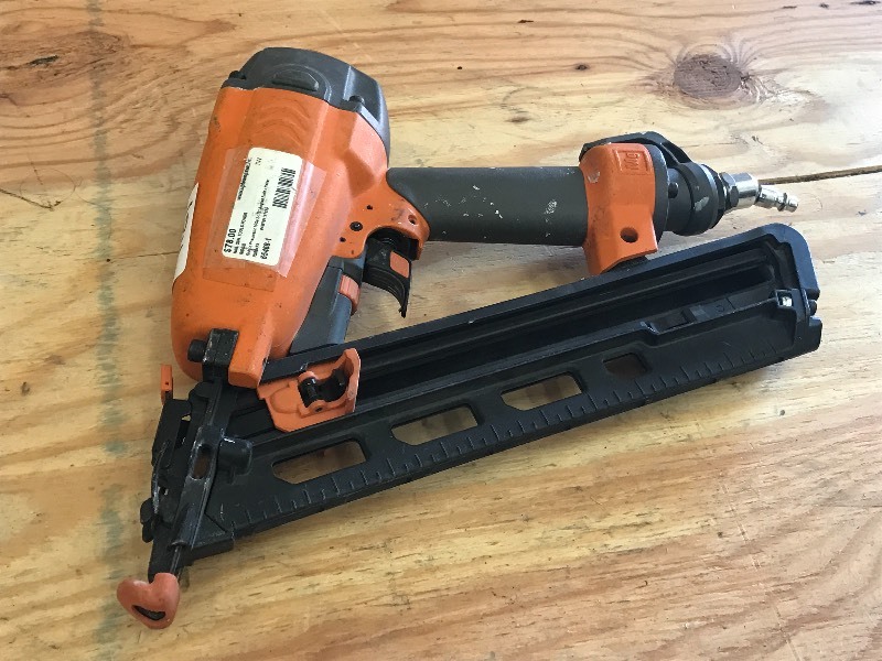 lot 184 image: Ridgid R250AFA Finish Nailer, 15-Ga...