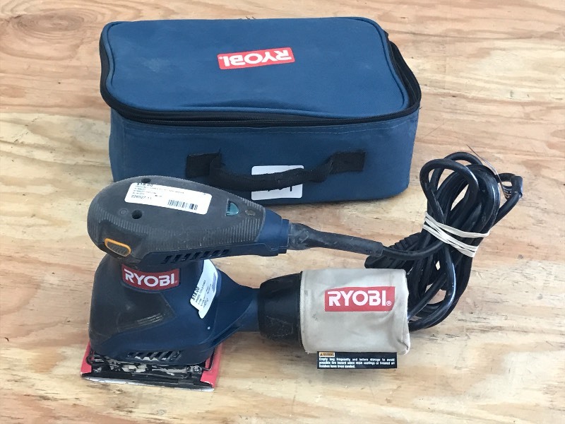 lot 101 image: Ryobi 14-Sheet Finish Sander With ...