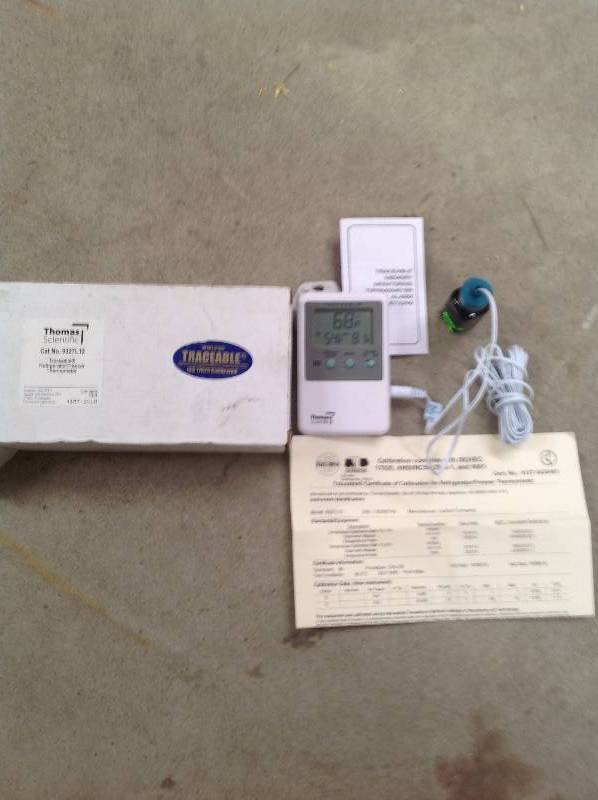 lot 67 image: Traceable RefrigeratorFreezer Thermometer