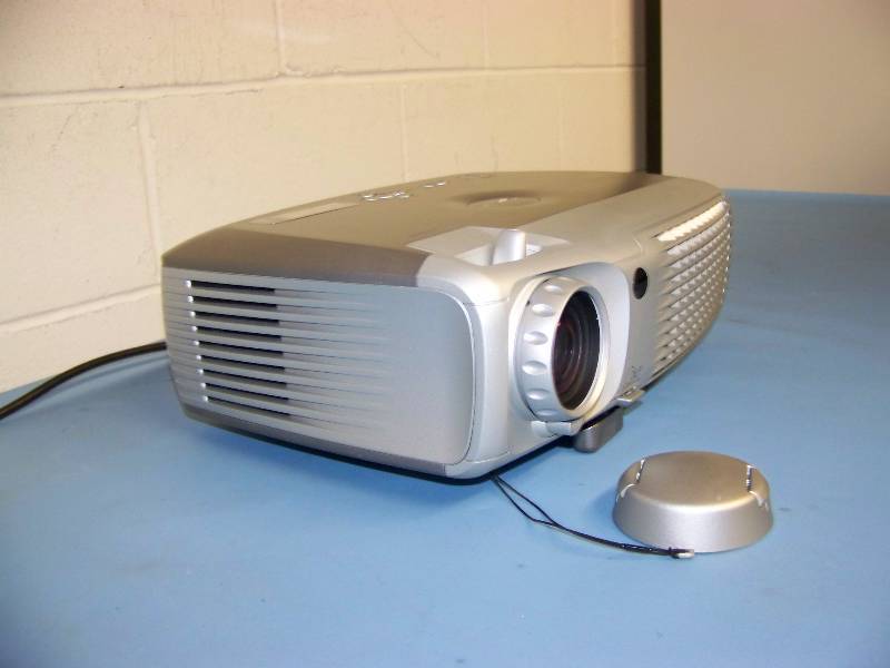 lot 31 image: Dell, 4100MP, DLP Projector