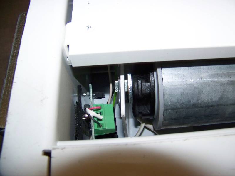 lot 36 image: Da-Lite, Ceiling (Recessed) Mount, Powered  Electric, Projection  Movie Screen