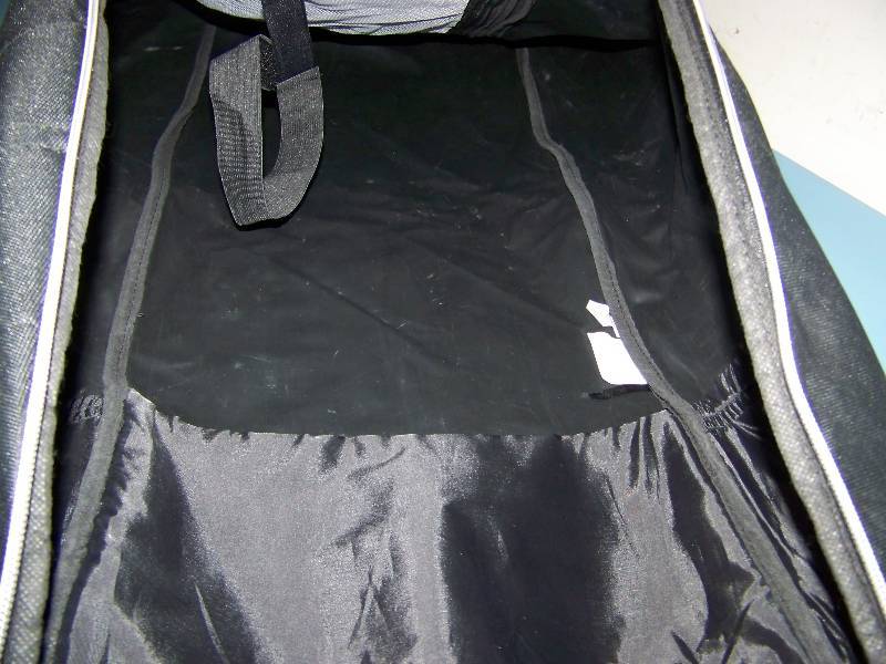 lot 136 image: TourTrex, Travel Bag on Wheels
