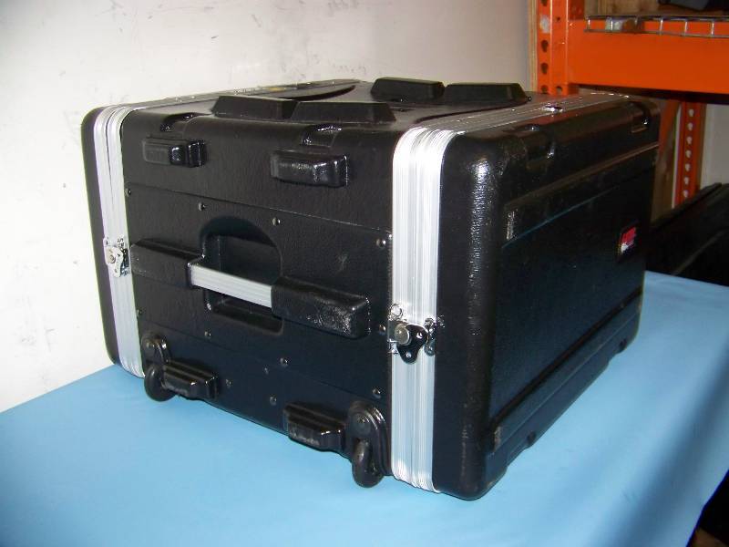 lot 51 image: Gator, Hard-Sided, Lockable (includes Keys) Travel  Equipment Case with Rack Rails for Audio  Video Components and Mounted Powered Rack Outlet Bank