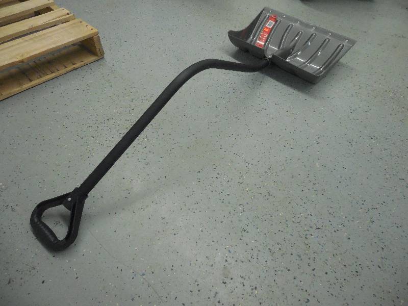lot 8 image: STEELCORE 16 SHOVEL