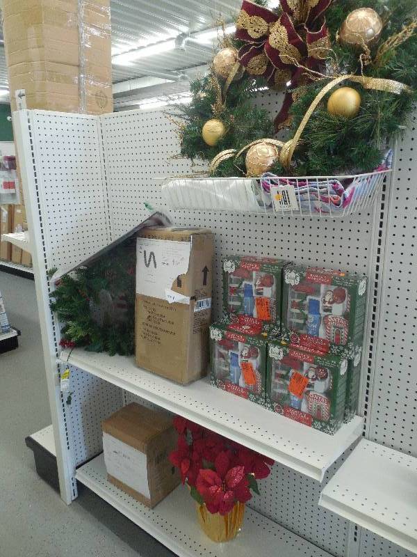 lot 161 image: HOME DECOR LOT