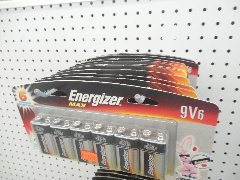 lot 160 image: (8) ENERGIZER MAX 9 VOLT 6 PACKS
