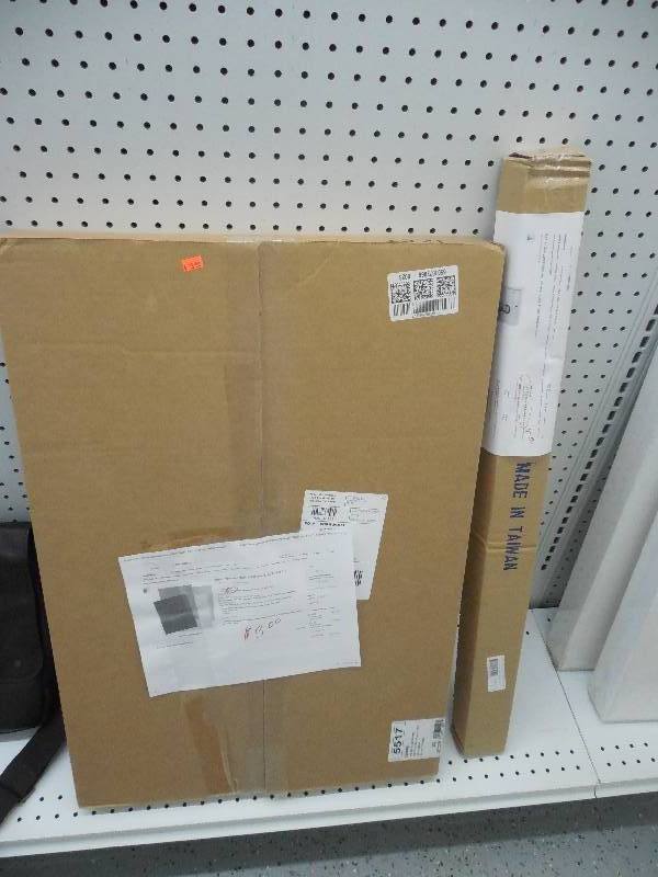 lot 166 image: CANVAS PRINT PLUS ACCESORIES
