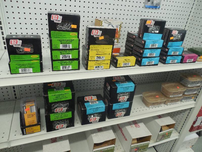 lot 263 image: HUGE GARAGE SUPPLY LOT
