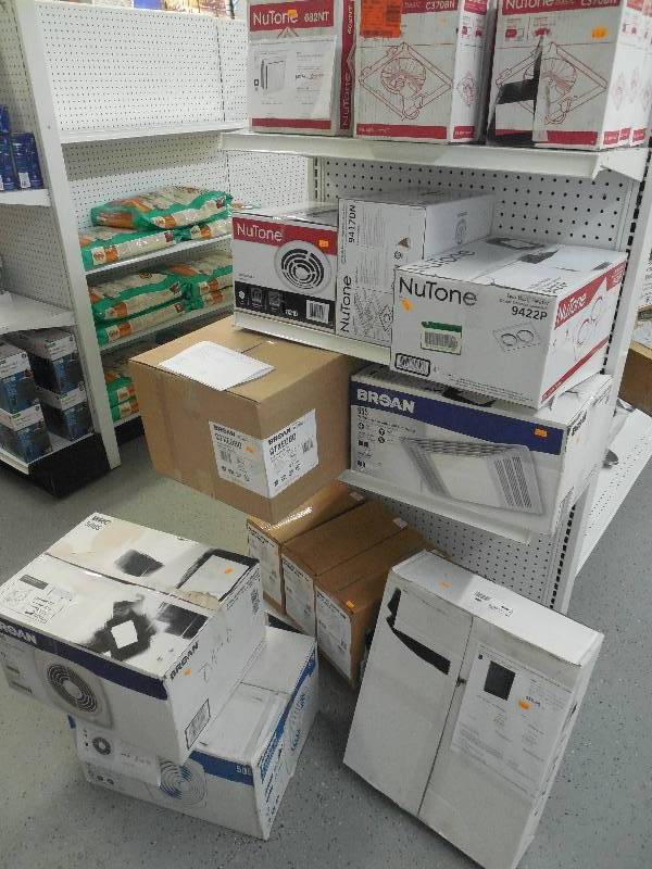 lot 305 image: ENDCAP OF BATHROOM EXHAUST FANS