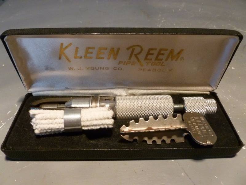 Vintage Smoking Pipe Cleaning Kit
