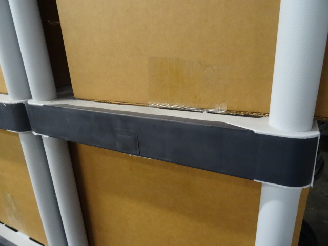 Poly shelving unit. 6 shelves. 35 x...