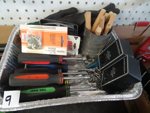 lot 9 image: Nut driver set and misc hardware...
