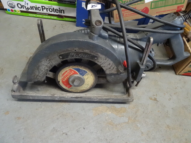 lot 30 image: Thor electric gear drive saw. Model...