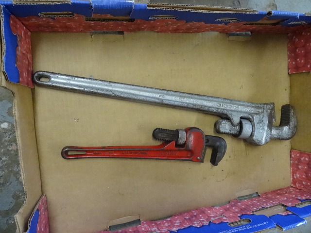 lot 40 image: 24 ridgid pipe wrench. 14 Award p...