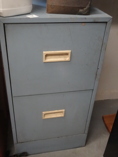 lot 71 image: 15 metal 2 drawer file cabinet...