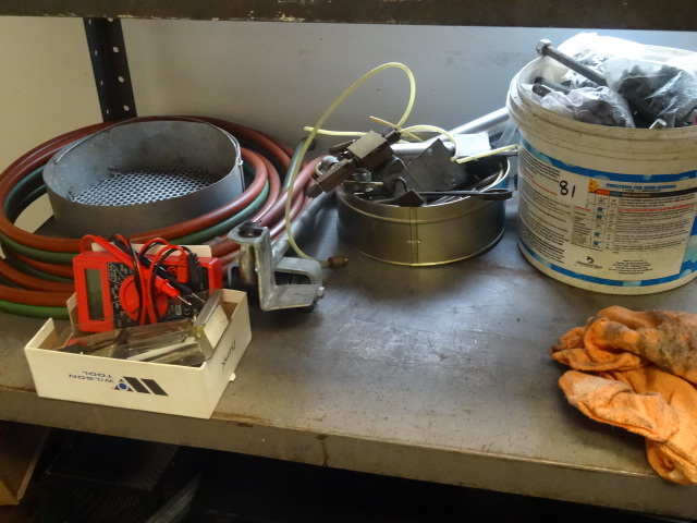 lot 81 image: Misc hardware. Welding hose. Multi ...