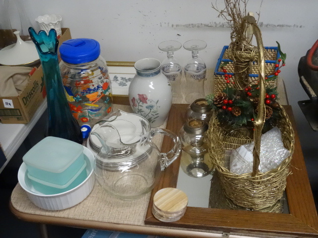 lot 106 image: Misc housewares. Pitcher. Vases. Mi...