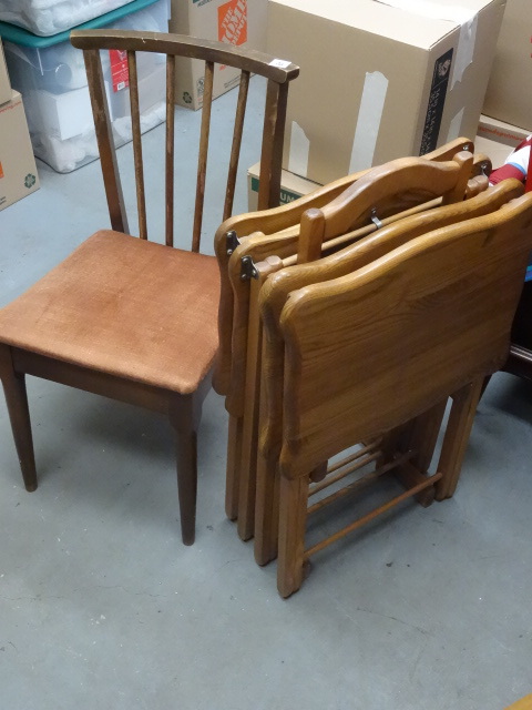 lot 108 image: Vintage wood chair. TV tray set...