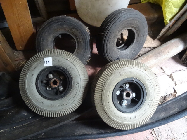 lot 129 image: 260 x 85 tires. Qty 2. 4.103.50 -4...