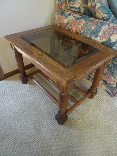 lot 163 image: 1 wood end table with glass insert ...