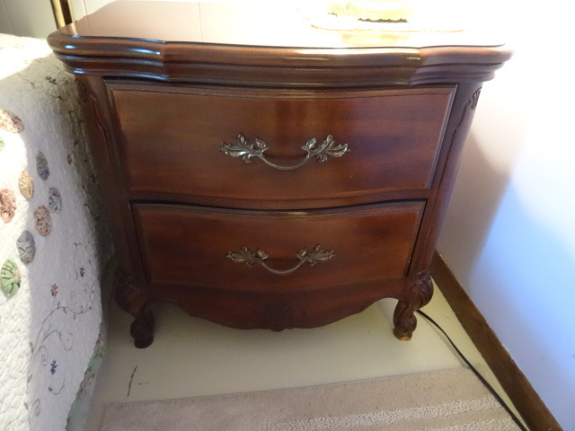 lot 168 image: Vintage 2 drawer night stand. Solid...