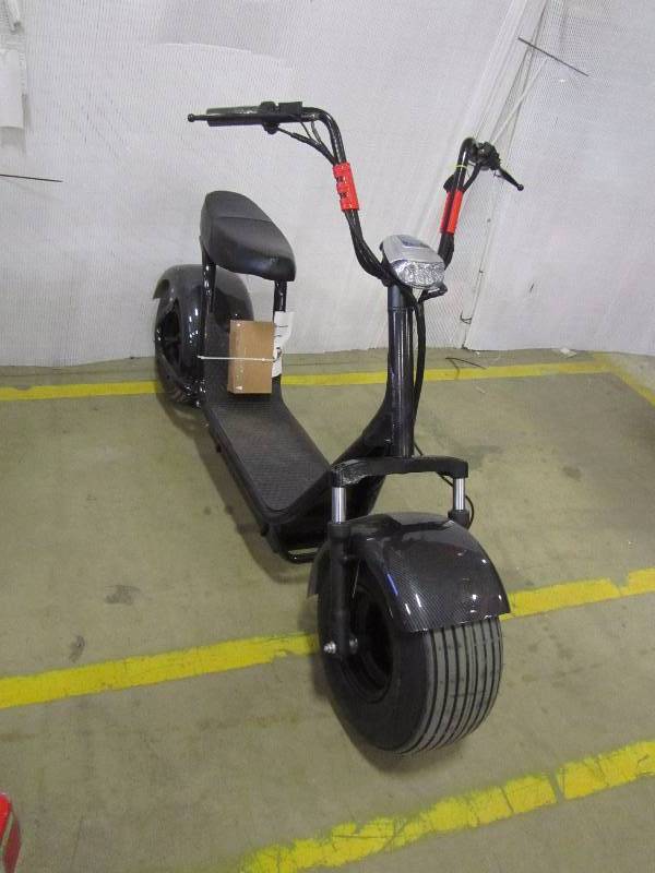 Fat Boy Style Cali Electric Scooter Long Range Limited Edition