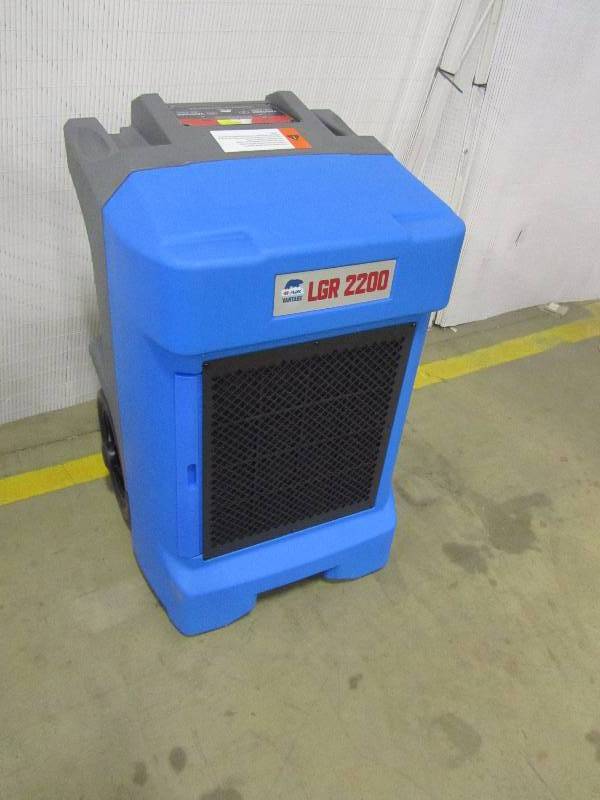 225-Pint 400 CFM Commercial LGR Dehumidifier for Water Damage Restoration Mold Remediation in Blue