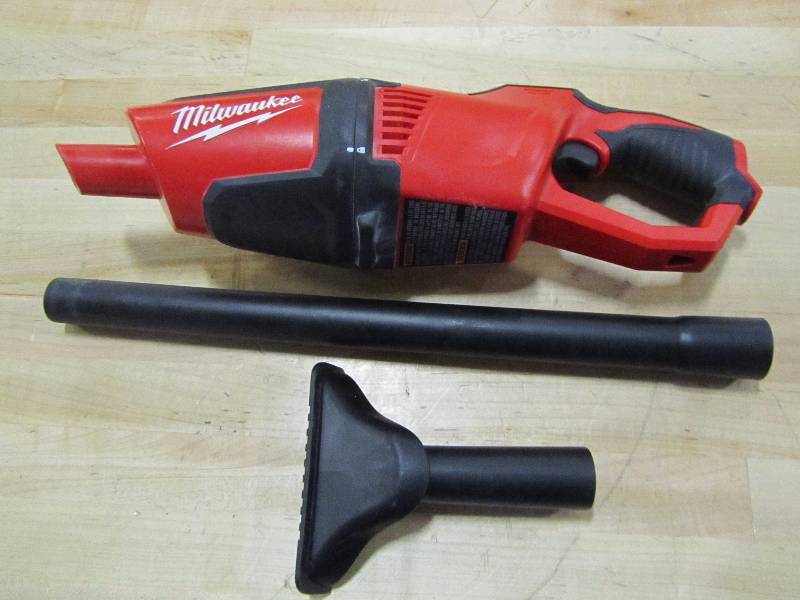 Milwaukee M12 12-Volt Lithium-Ion Cordless Compact Vacuum (Tool-Only)