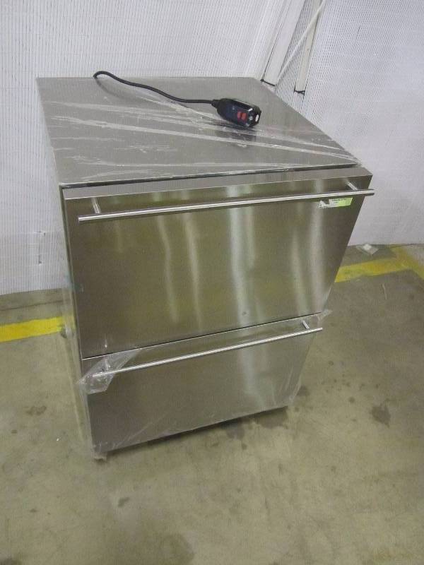 Summit Appliance 24 in. W 3.4 cu. ft. Freezerless Refrigerator in Stainless Steel