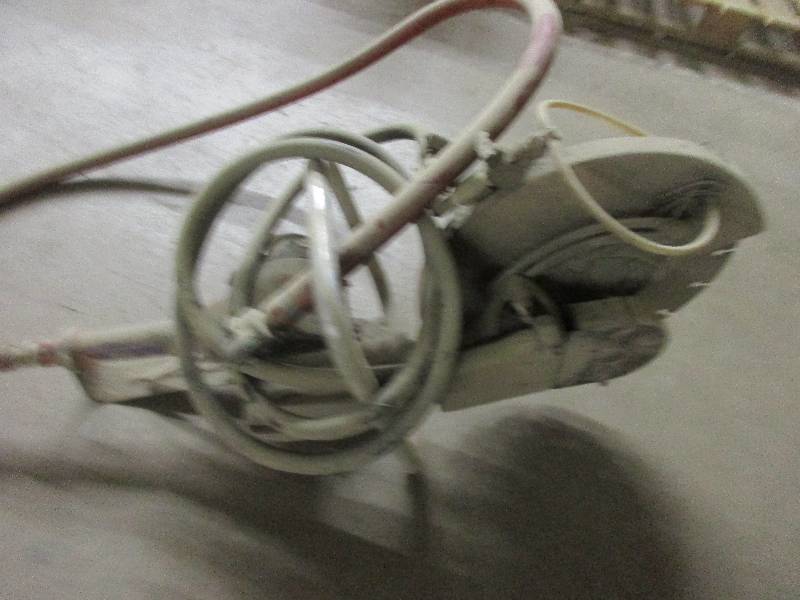 Pneumatic Concrete Saws