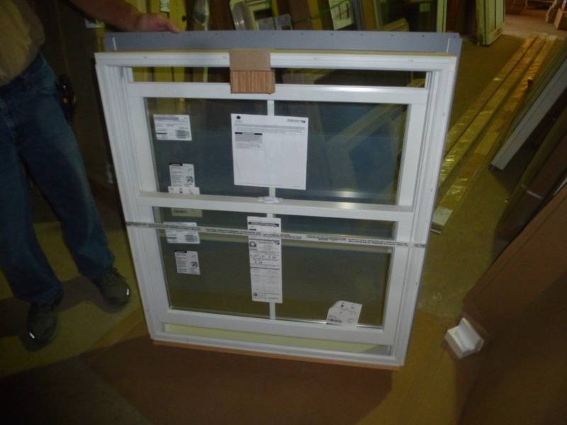 lot 14 image: Anderson DH Window