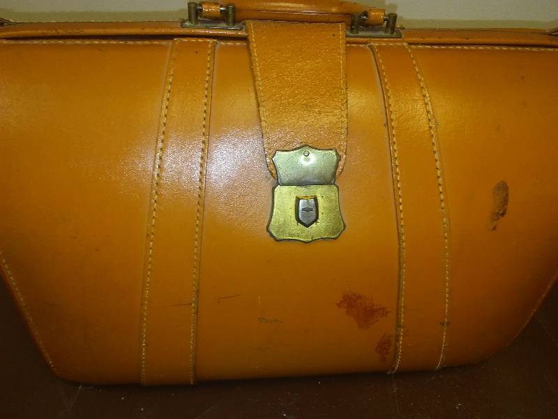 lot 27 image: Salesman Leather Briefcase Bag, J. C. Higgins