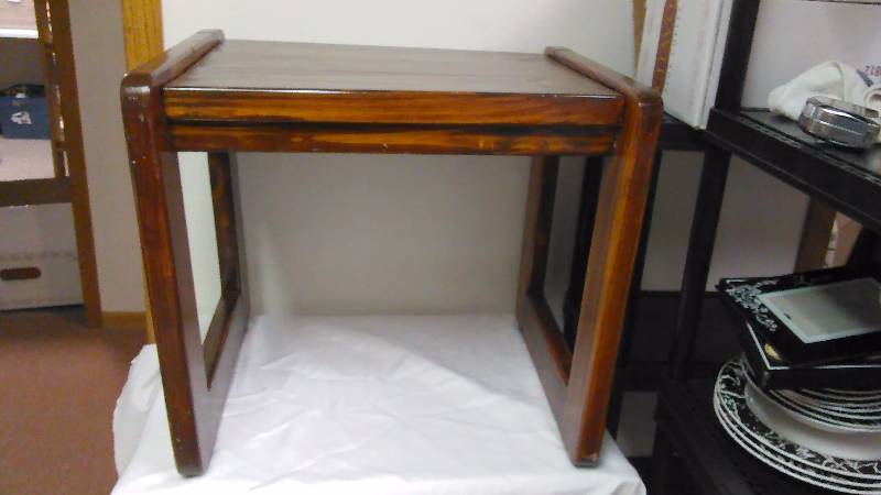 lot 67 image: Wood Side Tables (2), Perfect Dorm Size