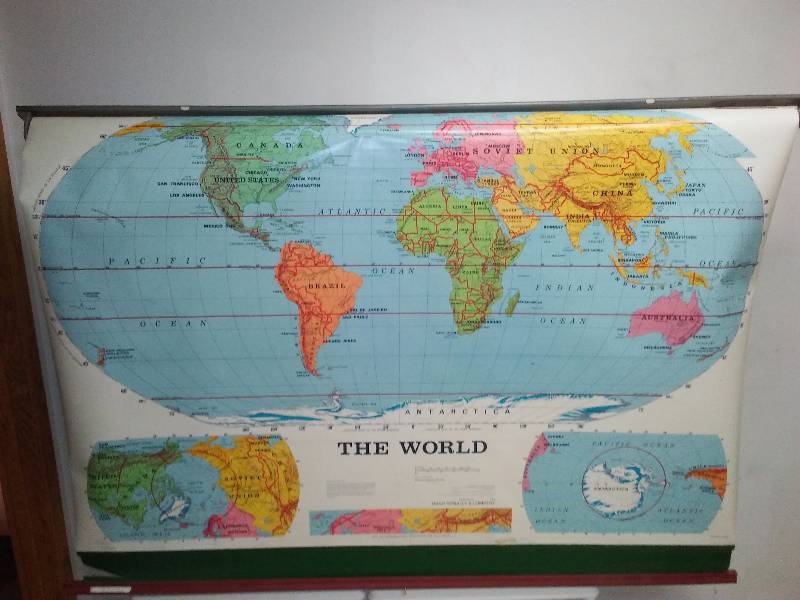 lot 48 image: Vintage Rand McNally School Map (World), Great Color