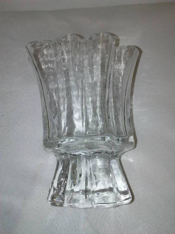 lot 71 image: SEA of Sweden hand crafted crystal, New in Box Hurricane Lamp, designer Goran Anneborg