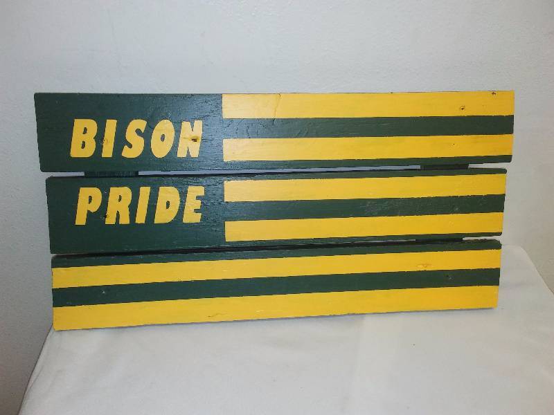 lot 73 image: NDSU BISON PRIDE, Sign Wood Flag,
