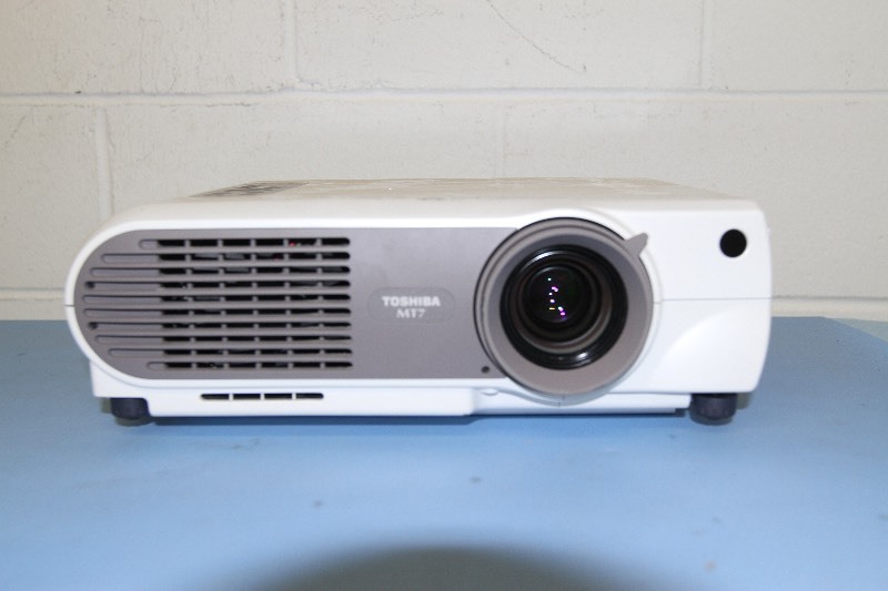 lot 2 image: Toshiba MT7 Home Theater LCD Video Projector