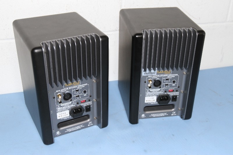 lot 20 image: PAIR of Tapco S-5 Pro Audio Active Studio Monitor  Speakers