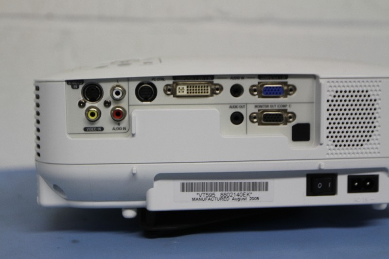 lot 15 image: NEC VT595 XGA Conference Room  Home Theater 3 LCD VideoComputer Projector w Low Hours